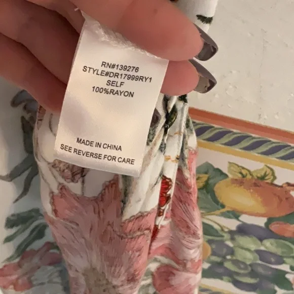 DR2 Floral Kimono/Duster/Cover-Up, Size S/M, White/Red - Picture 6 of 9